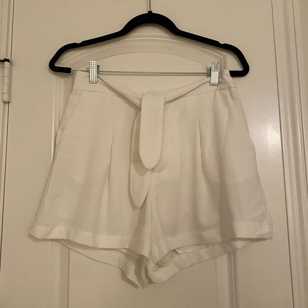 Do + Be white shorts